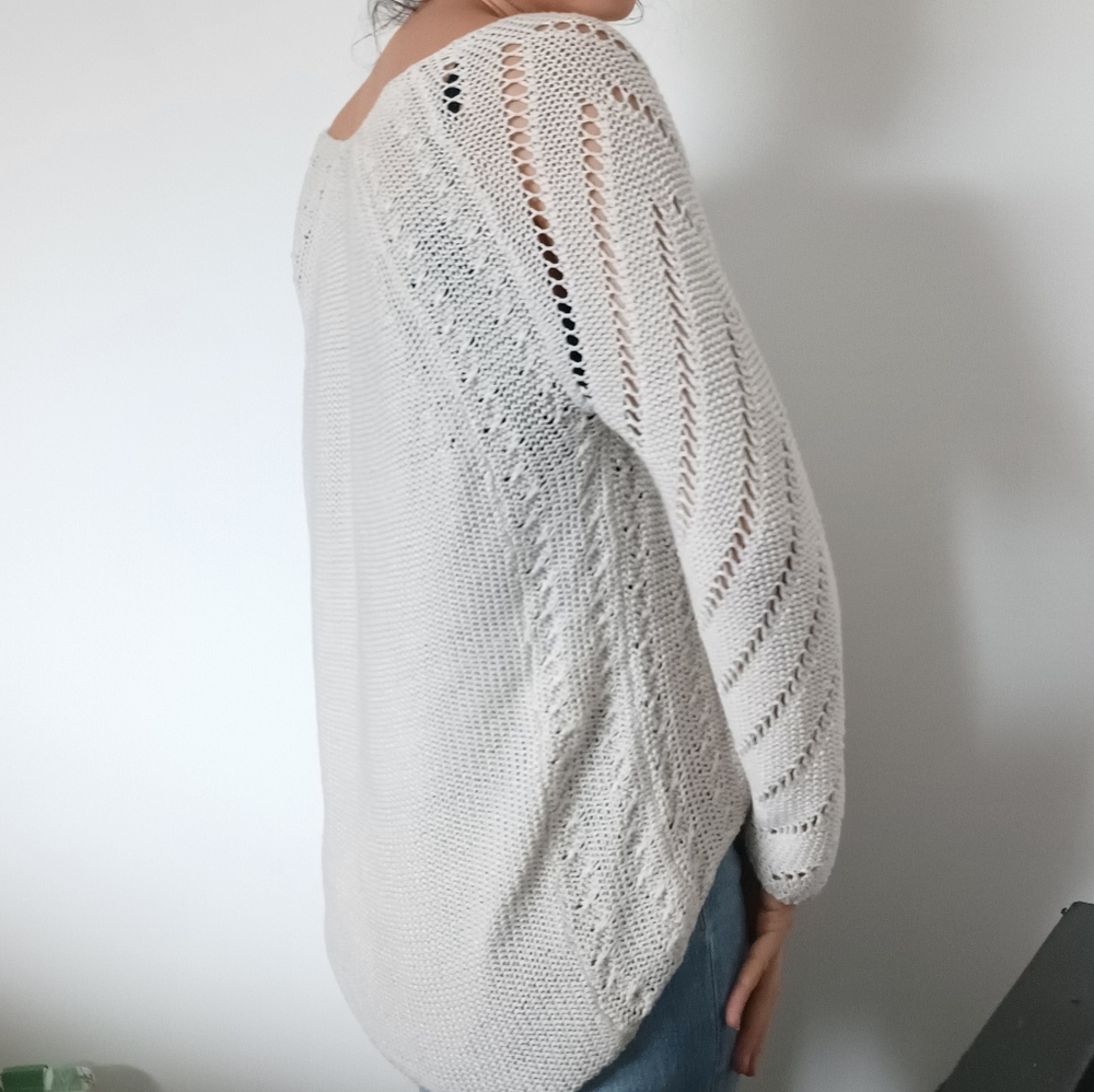 ⛔SOLD⛔Loose Knit Cream Sweater - Picture 10 of 12
